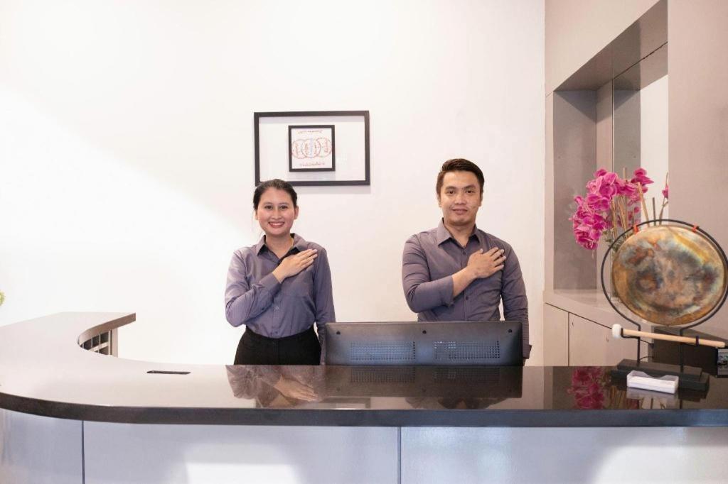 Gemilang Hotel Кота Кинабалу Екстериор снимка